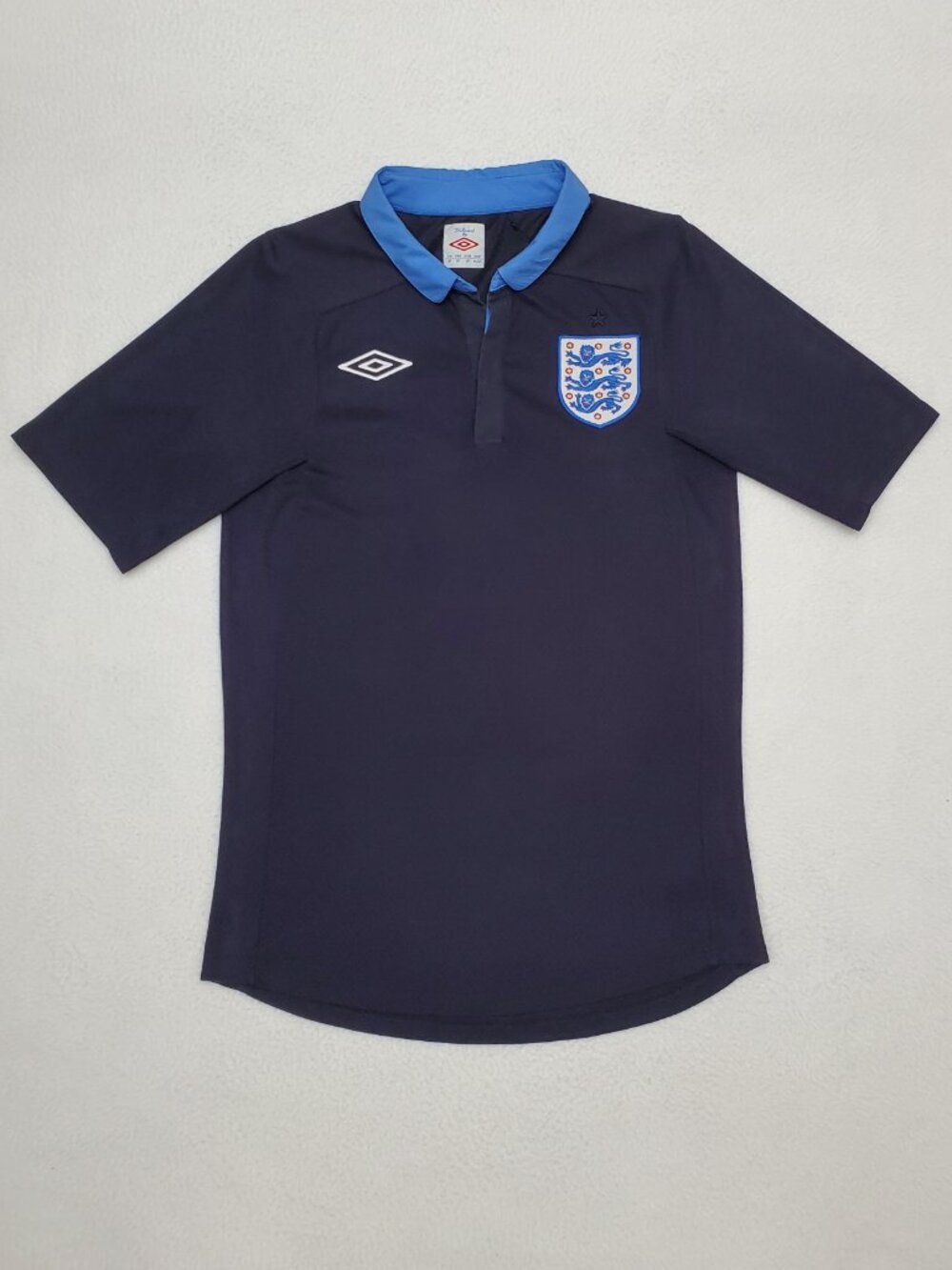 ENGLAND National Team Mens Size 36 / S Away Football Soccer Jersey Umbro 2011-12